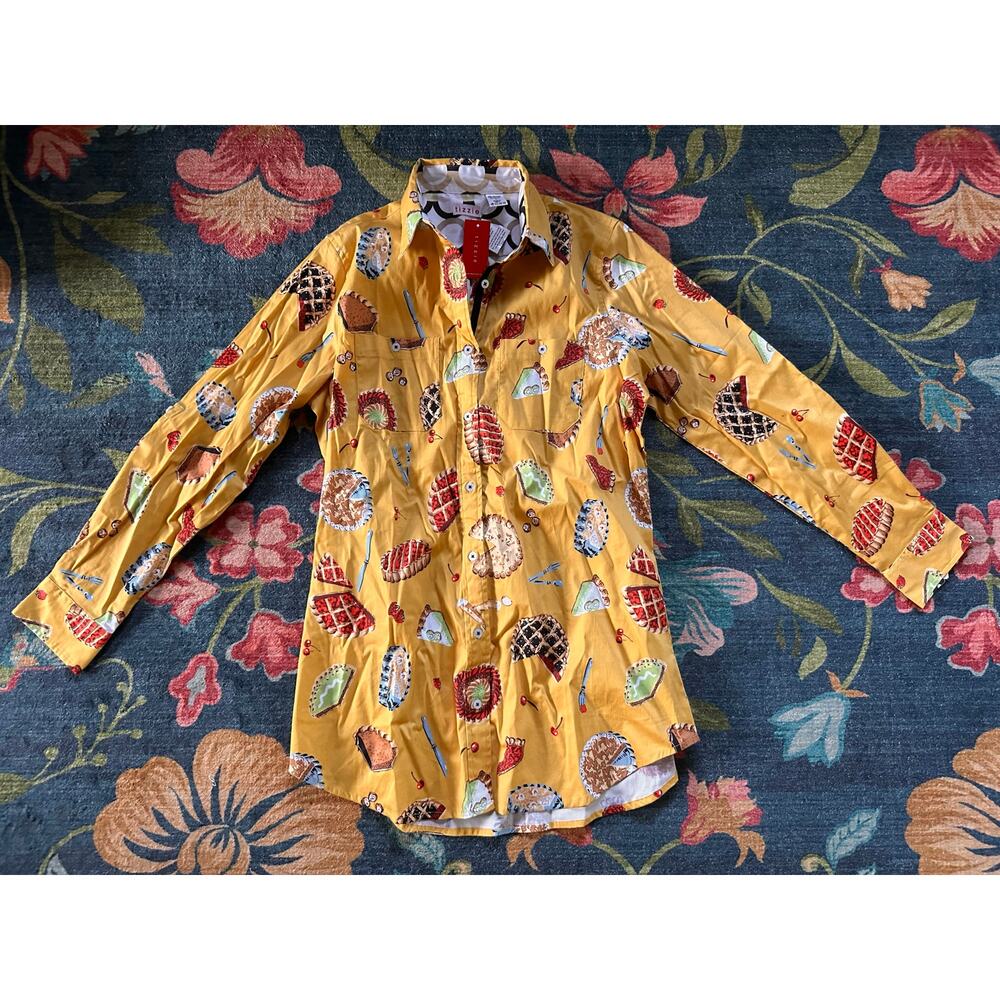 NWT Tizzie Festive Food Themed Button-Down Shirt Size Large